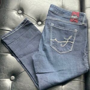 Fragile Capri Jeans Size 9